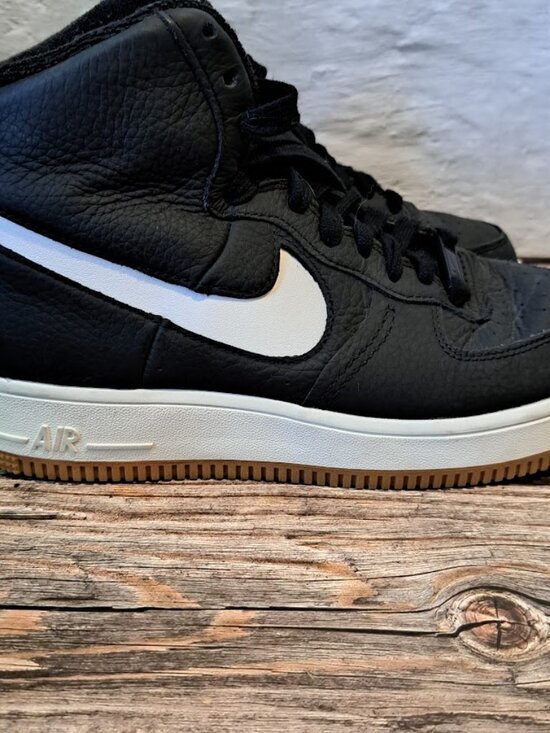 Nike Air Force 1 High Sculpt mens size 8 high top sneakers black and white
